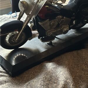 Harley-Davidson Black and Silver Motorcycle Model